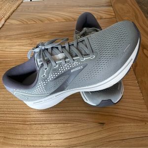 Brooks Ghost 14 running shoes
